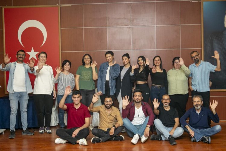 Mersin’de şehir tiyatrosu sanata yatırım yapıyor