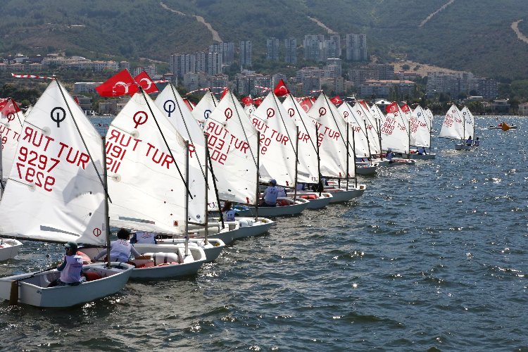 İzmir Narlıdere’de kahramanlara yelken açtılar!