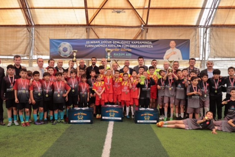 Nevşehir’de şampiyon Necip Fazıl Kısakürek İlkokulu oldu