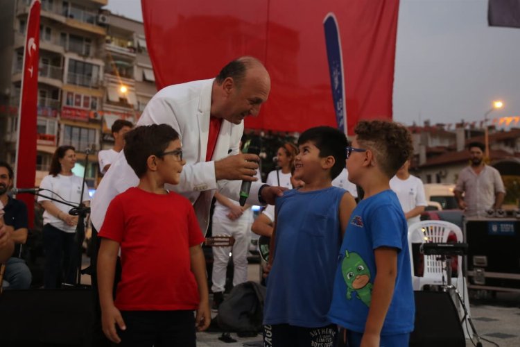 Bursa’da ‘Adam Olacak Çocuklar’dan renkli final