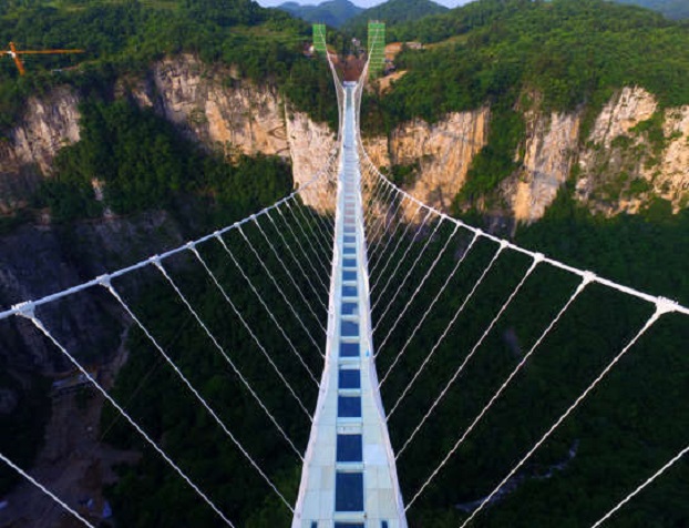 Zhangjiajie Cam Köprüsü, Çin