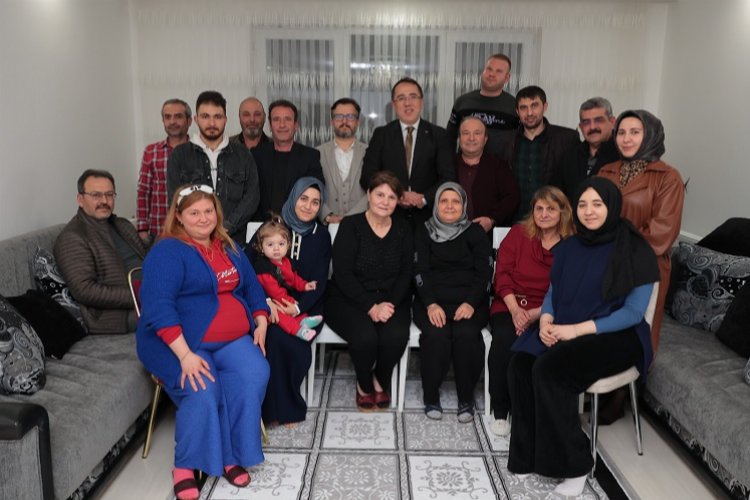 Mehmet Savran’dan depremzedelere ziyaret