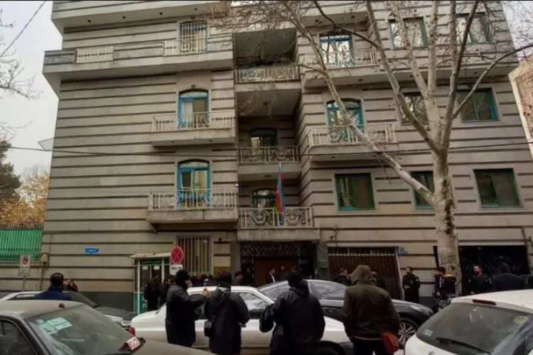 Tahran’da Azerbaycan Büyükelçiliği’ne saldırı: 1 ölü