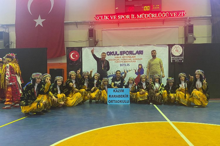 Diyarbakır halk oyunları ‘Bölge’ şampiyonu oldu