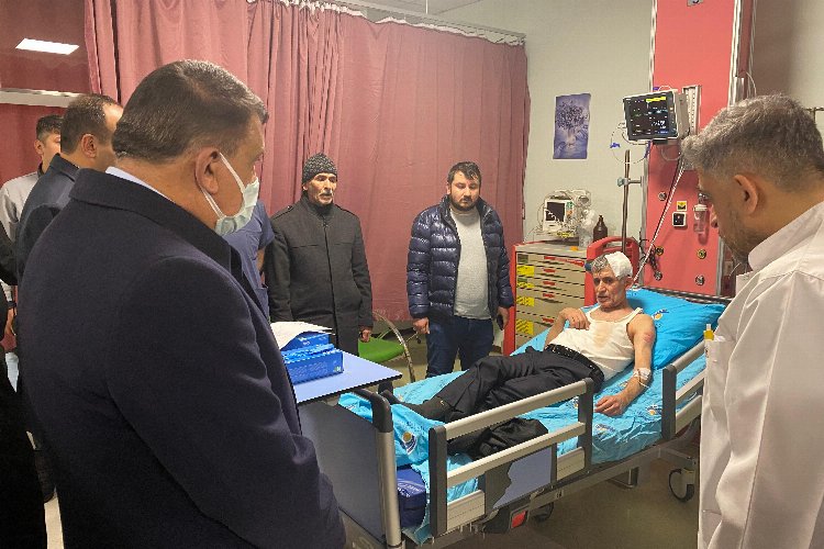 Başkan Gürkan’dan yaralılara hastane ziyareti