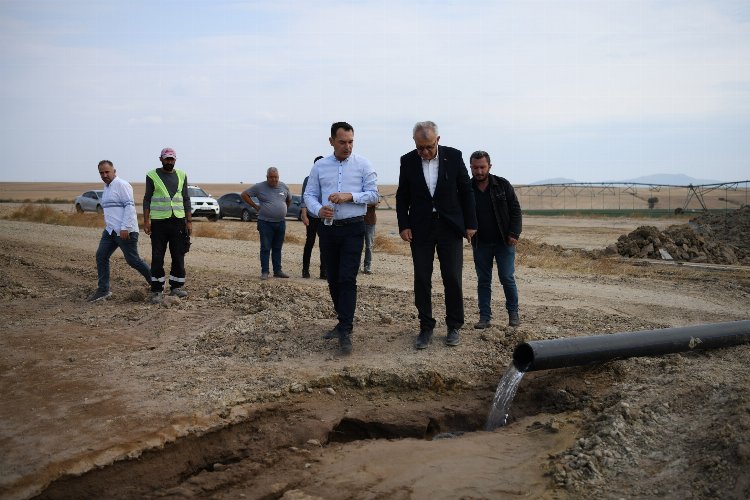Kumdere’deki kuyu açma çalışmalarına Başkan Helvacıoğlu’ndan yakın mercek