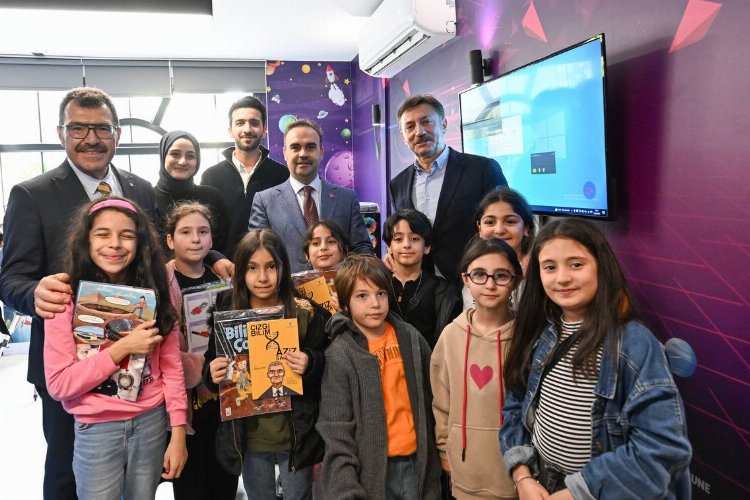 Bakan Kacır’dan İstanbul’da bilim merkezi açılışı