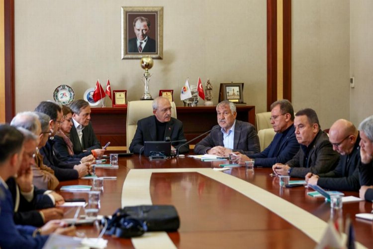 Kılıçdaroğlu, Büyükşehirli başkanlarla Hatay’da
