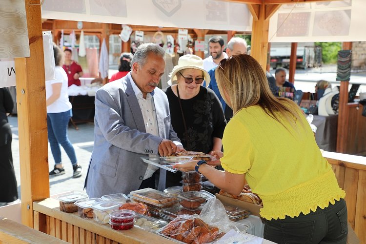 Kayseri Talas’ta Maharetli Eller Pazarı açıldı