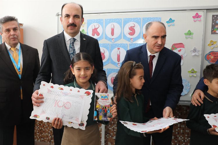 Konya’da Başkan Altay öğrencilerin heyecanına ortak oldu