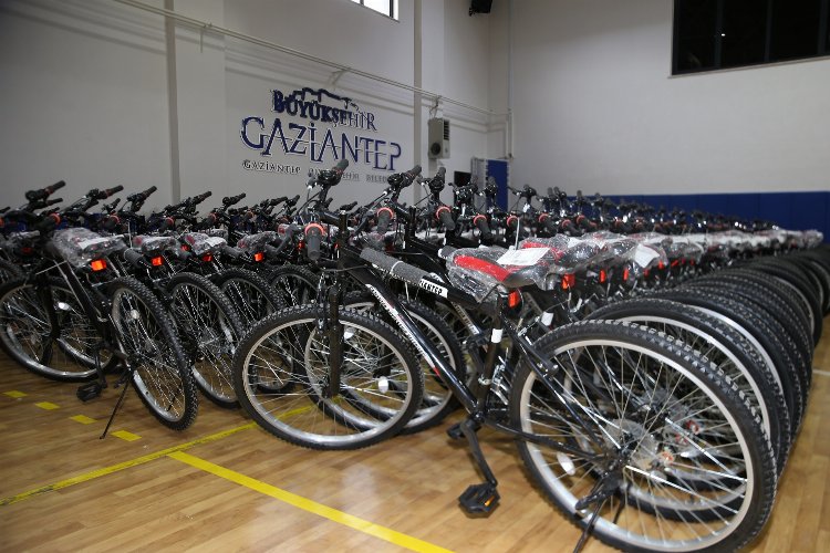 Gaziantep üretimli 30 bin bisiklet daha dağıtıldı