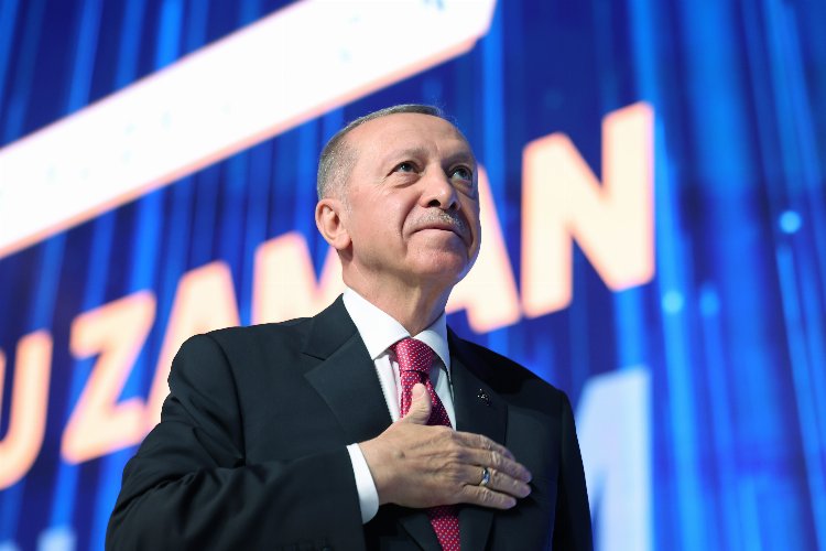 AK Parti’nin beyannamesi açıklandı… Erdoğan müjdeleri peş peşe sıraladı