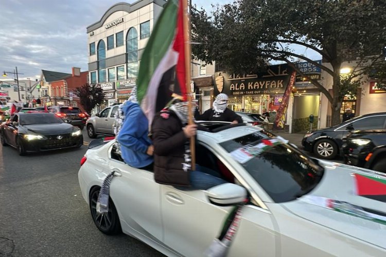 ABD’de Filistin’e destek protestosu… Konvoy oluşturuldu, şehirde tur atıldı!