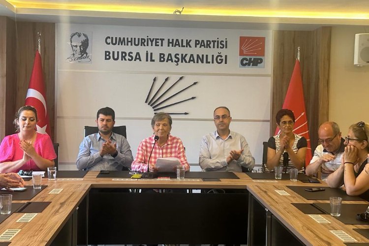 CHP’li kadınlardan Büyükorhan’daki çağdışı karara tepki