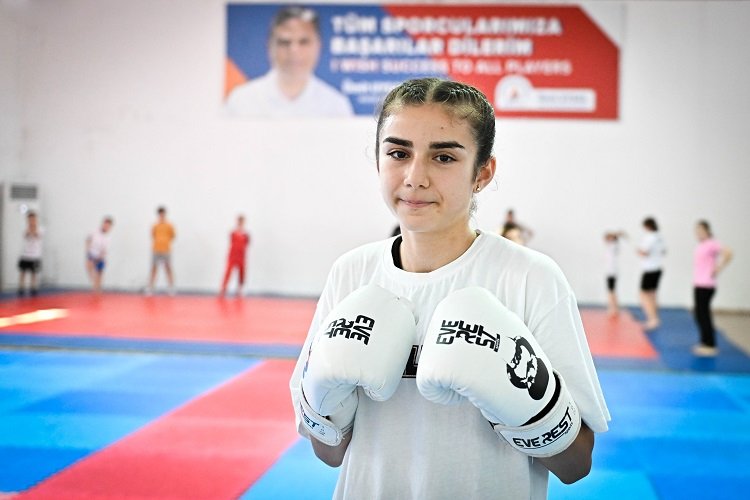 Antalya Muratpaşalı boksör milli takıma seçildi