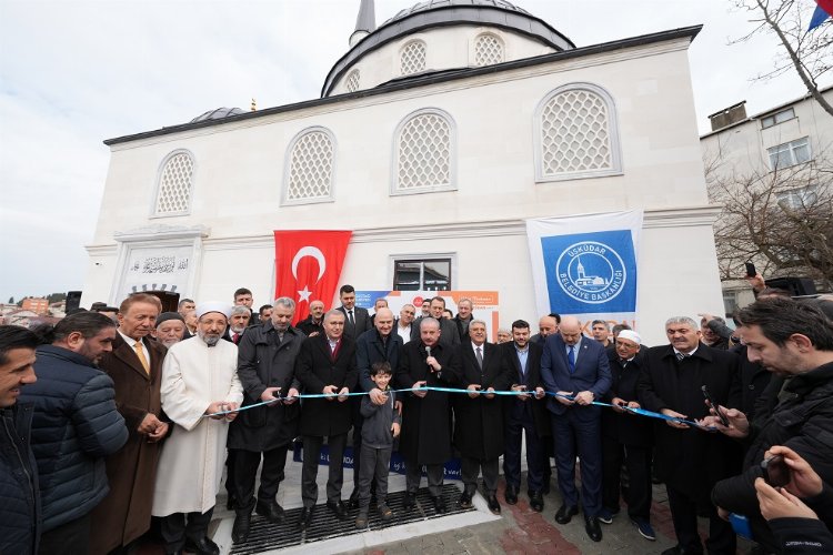 İstanbul Üsküdar’da Kıroğlu Camii ibadete açıldı