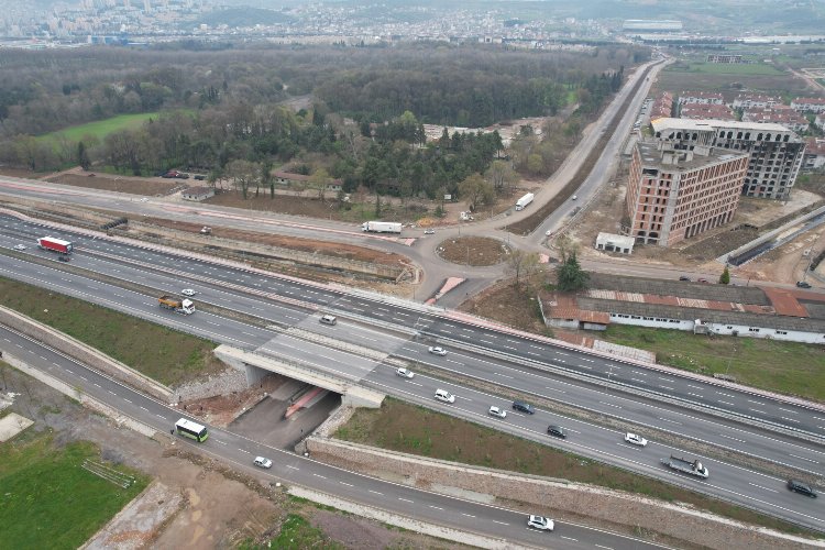 Kocaeli’de stadyum bağlantı yolunda tamamlanan kısımlar trafiğe açıldı