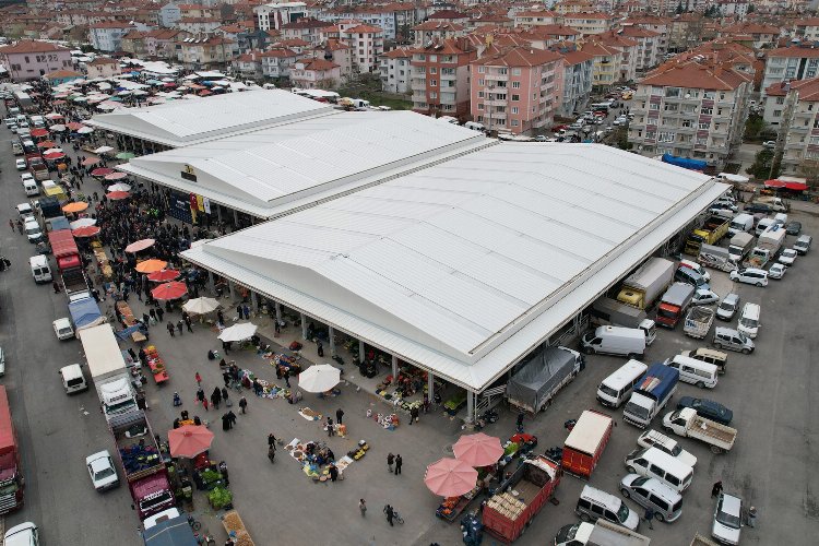 Konya Akşehir’in ‘kapalı pazar yeri’ açıldı