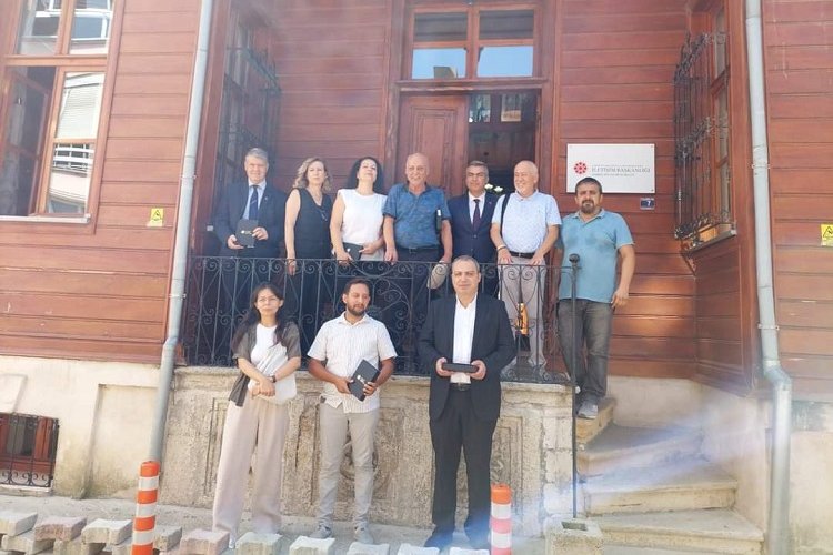 Edirne’de 11 gazeteciye kartları teslim edildi
