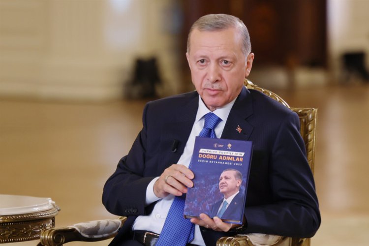 Cumhurbaşkanı Erdoğan’dan aday listeleri yorumu: Çok az da olsa hatalarımız bazı illerde olmadı değil!