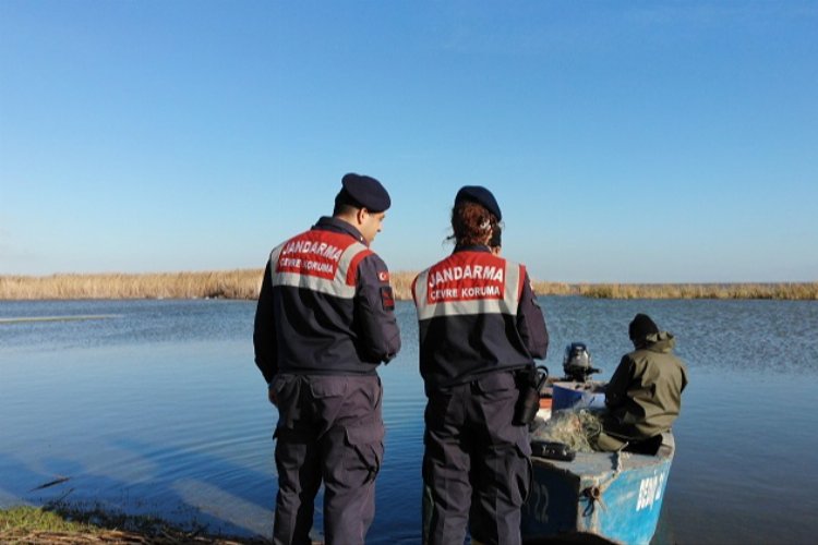 Jandarma,  Gala Gölü’nde denetimlerini sürdürüyor