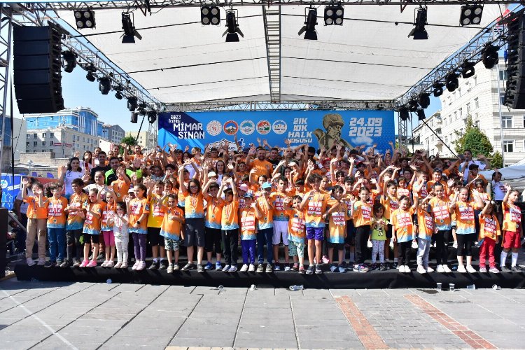 Kayseri Büyükşehir’den özel çocuklara maraton